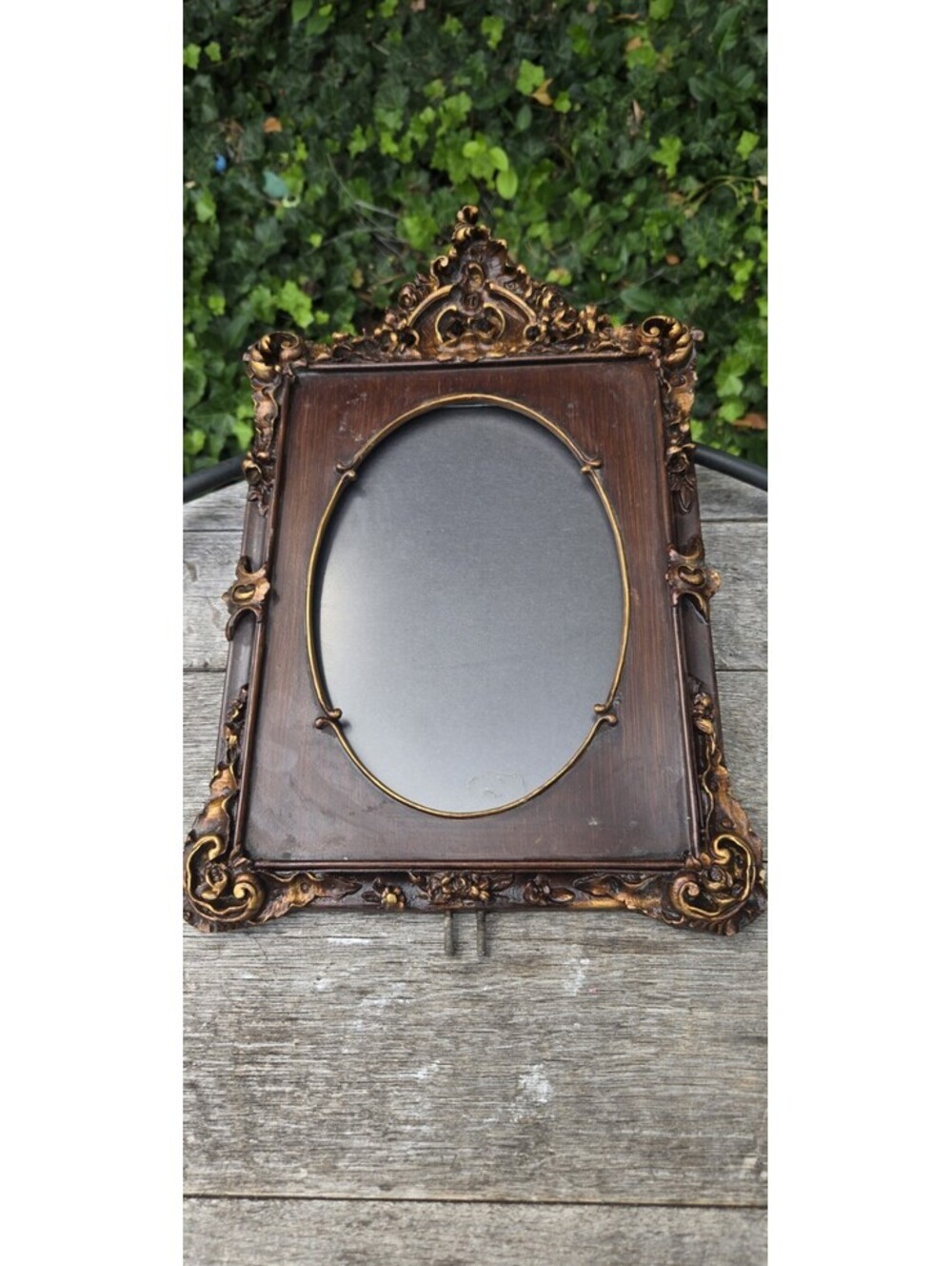 ANTIQUE Heirloom Ornate Carved Wood Photo Frame. Frame 15X9" Opening 8X5.5 Glass